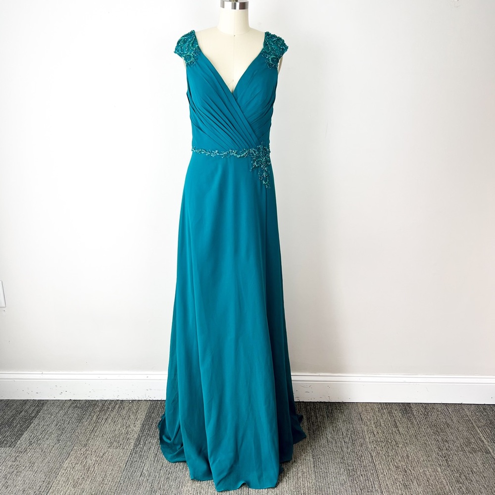 LAST CHANCE Cameron Blake • Beaded Cap Sleeve Ruched Bodice Dress • 14